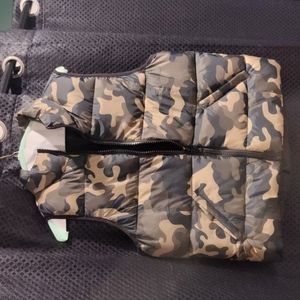 Women's Medium puffer vest